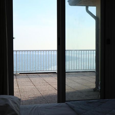 דירות קאורלה Penthouse Attico Mara מראה חיצוני תמונה