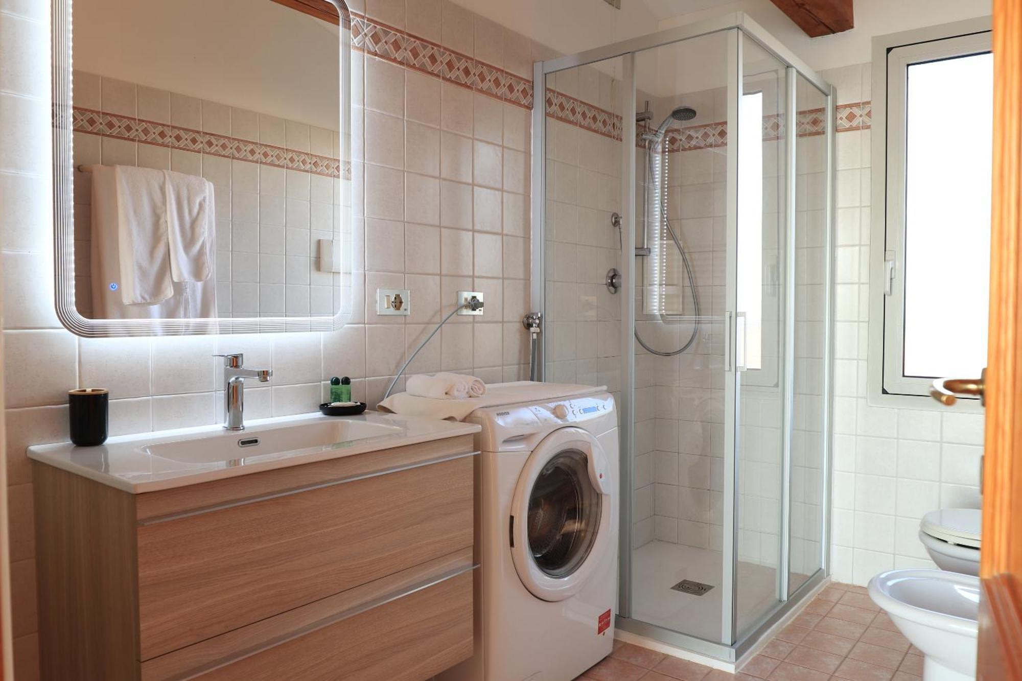 דירות קאורלה Penthouse Attico Mara מראה חיצוני תמונה